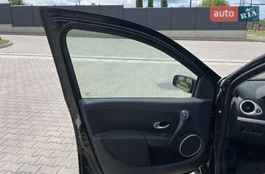 Хэтчбек Renault Clio 2008 в 