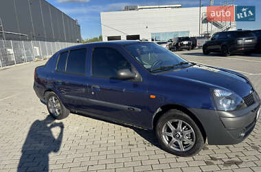 Хетчбек Renault Clio 2003 в 