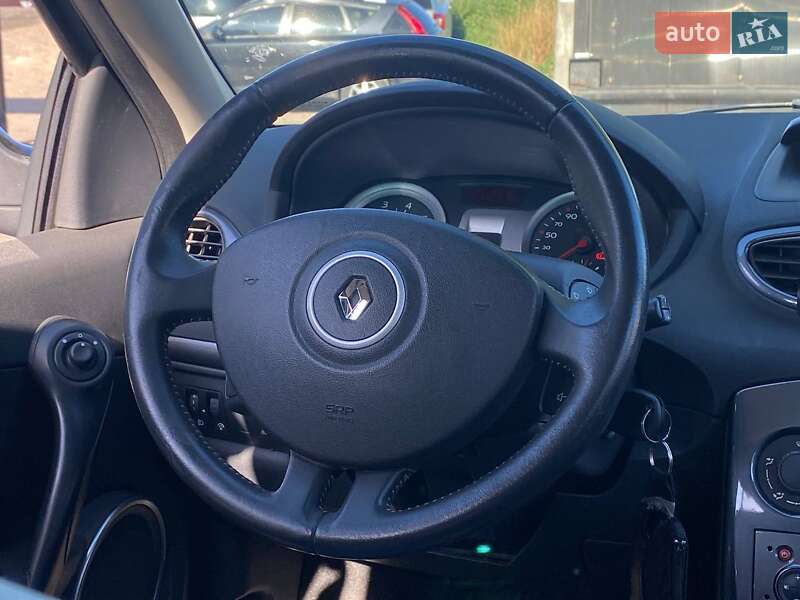 Хэтчбек Renault Clio 2007 в Киеве