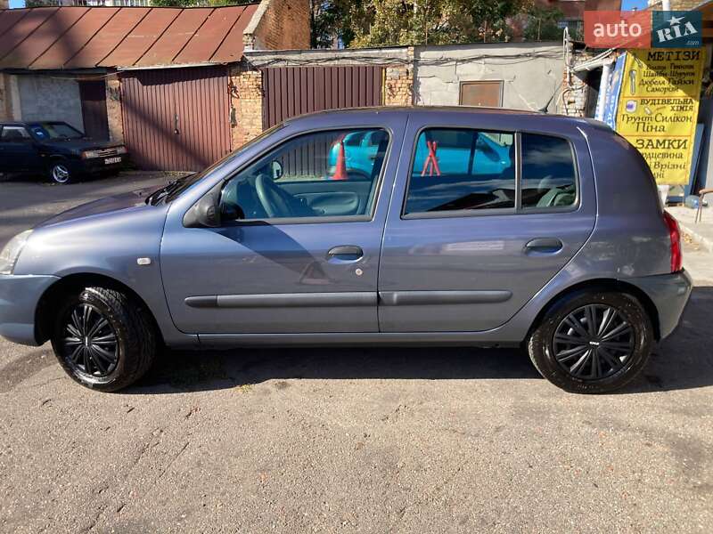 Хэтчбек Renault Clio 2011 в Киеве