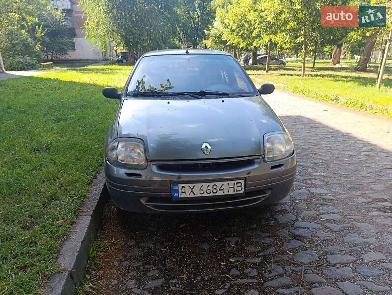 Renault Clio 2001