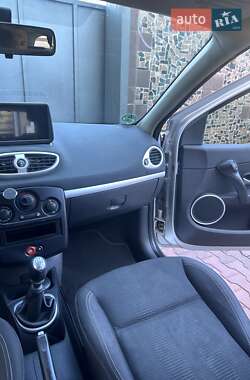 Универсал Renault Clio 2009 в 