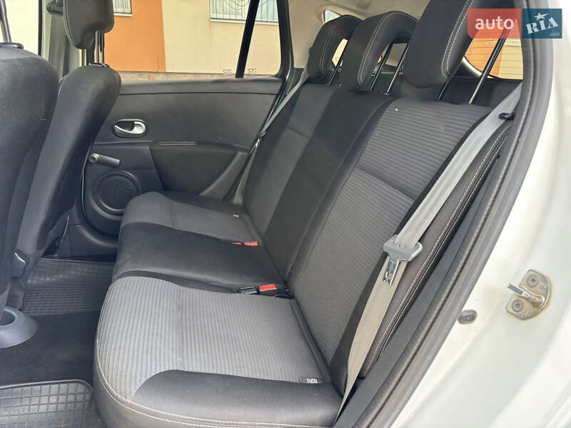 Универсал Renault Clio 2012 в Львове