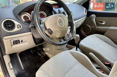 Хэтчбек Renault Clio 2007 в 