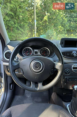 Хетчбек Renault Clio 2011 в 