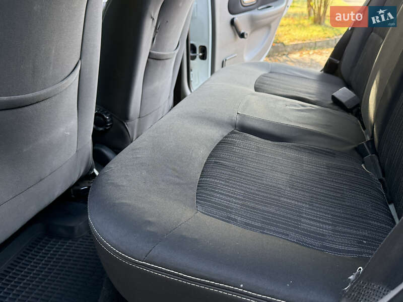 Седан Renault Clio 2012 в Ровно