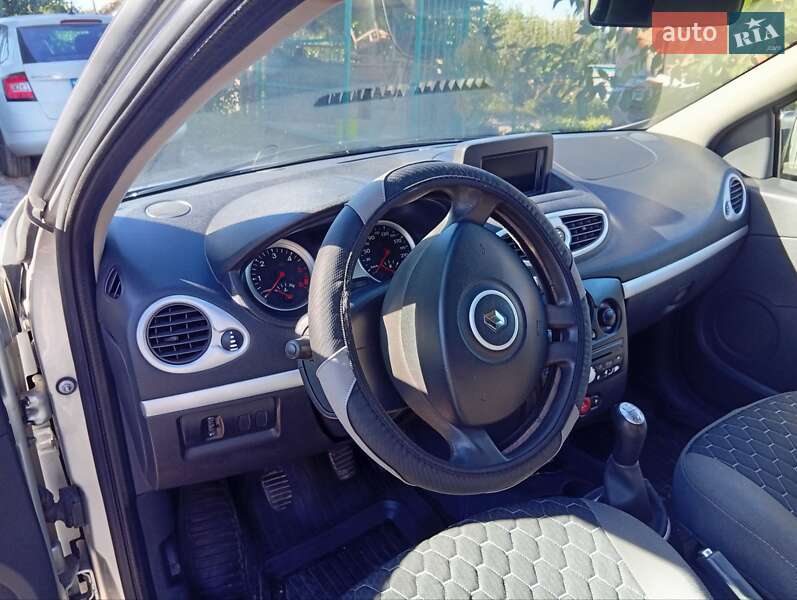 Универсал Renault Clio 2010 в Виннице фото 4 Универсал Renault Clio 2010 в Виннице
