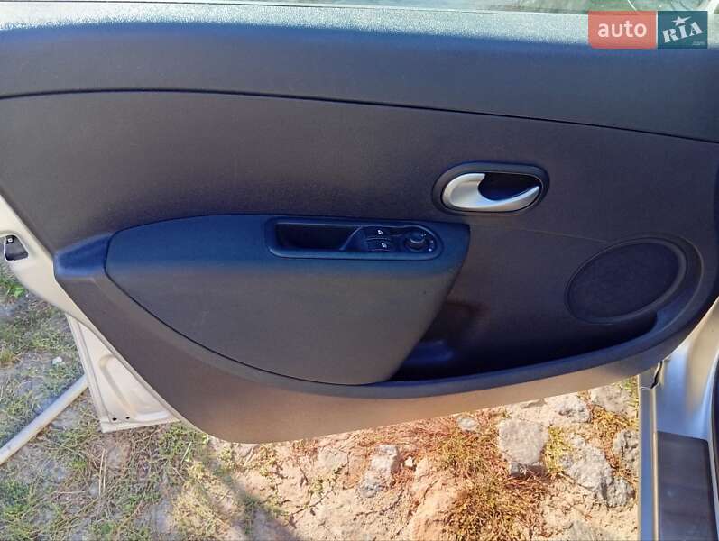 Универсал Renault Clio 2010 в Виннице фото 15 Универсал Renault Clio 2010 в Виннице