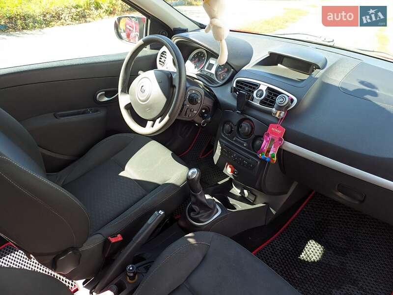 Универсал Renault Clio 2009 в Белой Церкви