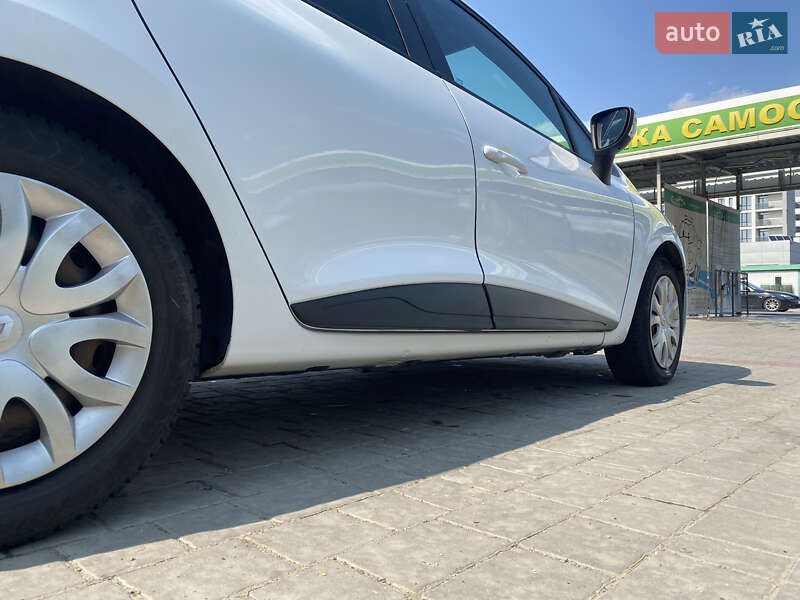 Универсал Renault Clio 2015 в Ивано-Франковске