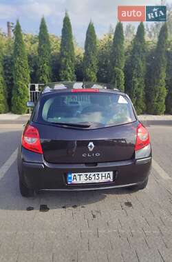 Хэтчбек Renault Clio 2008 в 