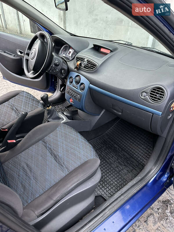 Хэтчбек Renault Clio 2008 в Полтаве