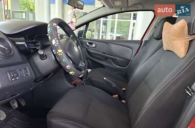Хэтчбек Renault Clio 2016 в 