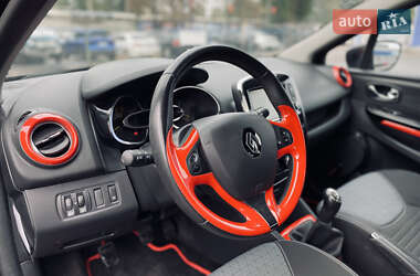 Хетчбек Renault Clio 2014 в 