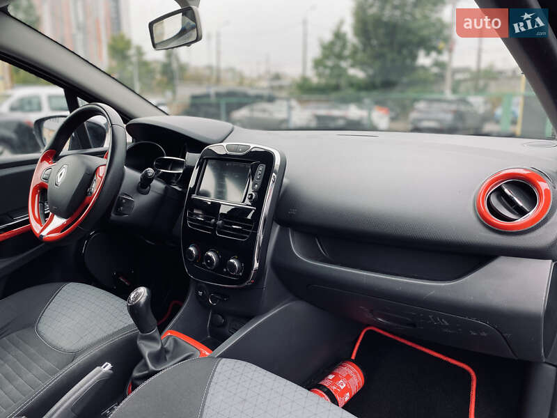 Хэтчбек Renault Clio 2014 в Киеве