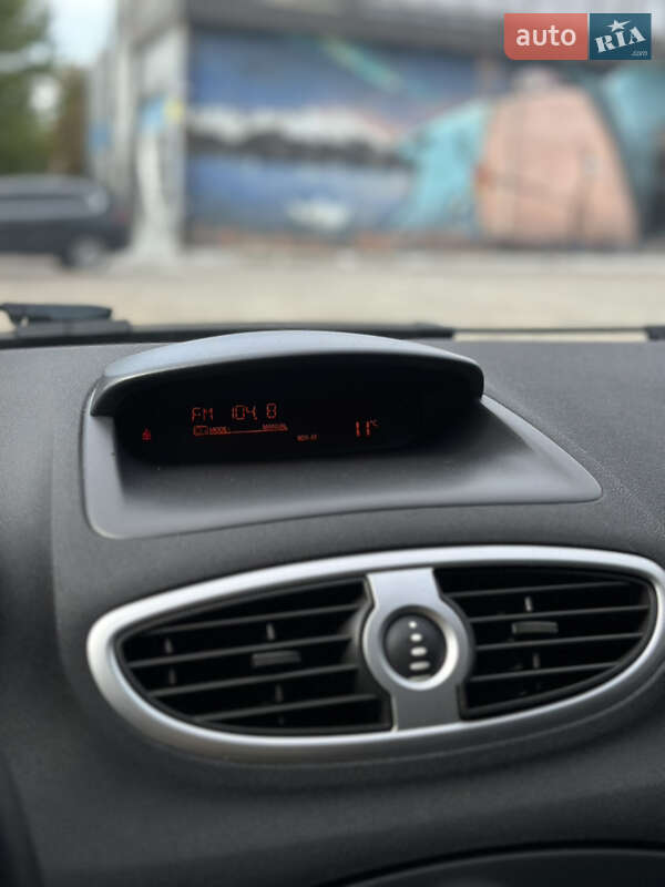 Универсал Renault Clio 2008 в Луцке