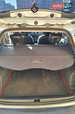 Универсал Renault Clio 2010 в 