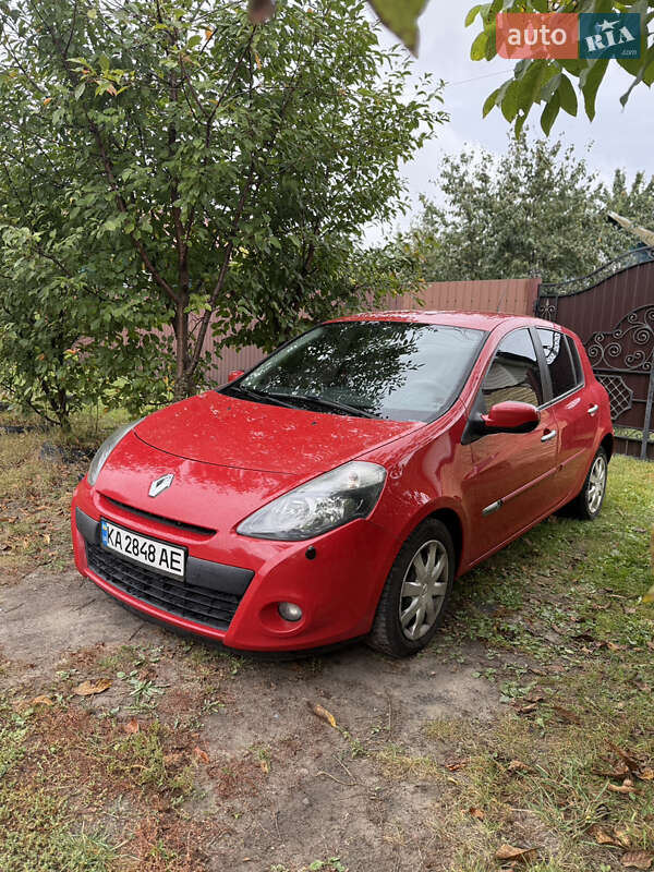 Хэтчбек Renault Clio 2012 в Шостке