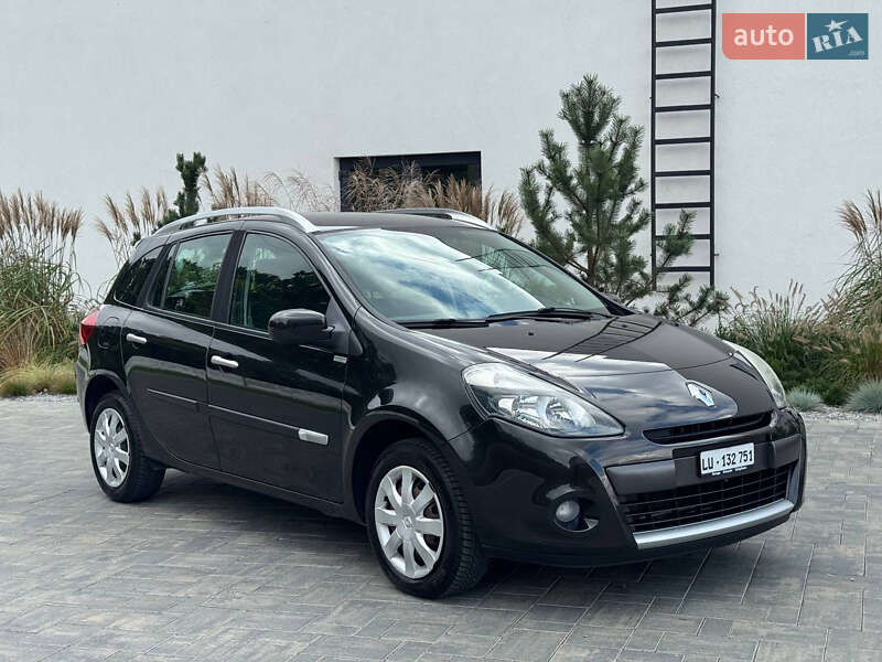 Универсал Renault Clio 2010 в Луцке