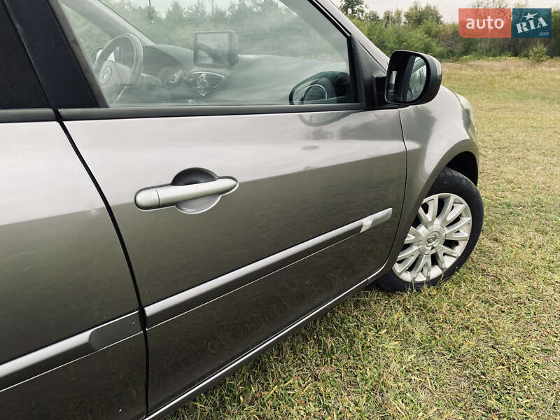 Универсал Renault Clio 2010 в Борисполе