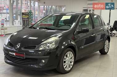 Хэтчбек Renault Clio 2007 в 