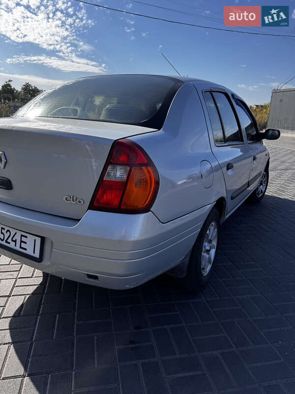 Хэтчбек Renault Clio 2001 в Днепре