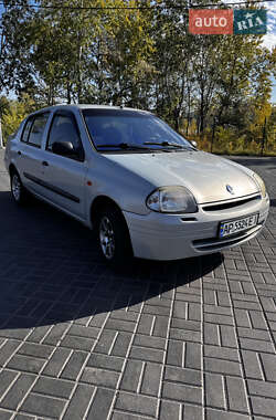 Хэтчбек Renault Clio 2001 в 