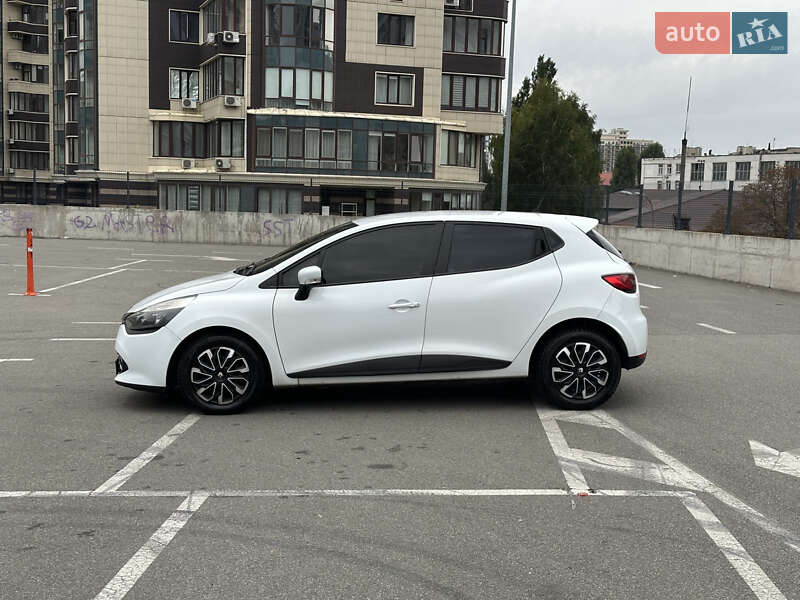 Хэтчбек Renault Clio 2015 в Киеве