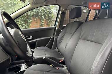 Хэтчбек Renault Clio 2007 в 