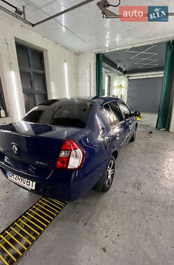 Седан Renault Clio 2006 в 