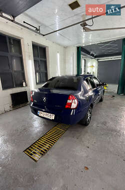 Седан Renault Clio 2006 в 