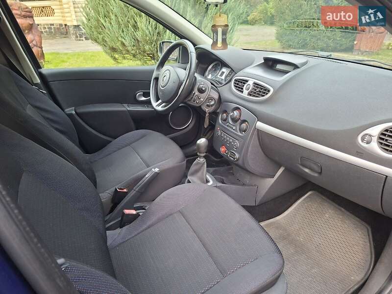 Универсал Renault Clio 2008 в Ровно
