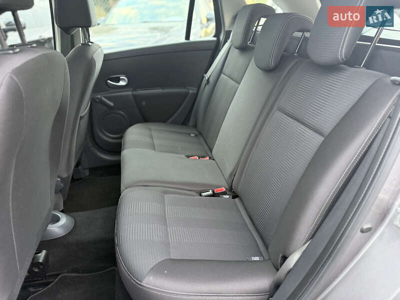 Универсал Renault Clio 2011 в Ровно фото 25 Универсал Renault Clio 2011 в Ровно