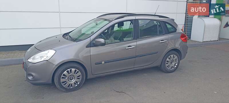 Универсал Renault Clio 2010 в Сумах