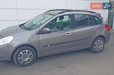 Универсал Renault Clio 2010 в 