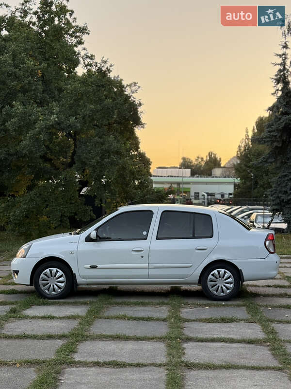 Седан Renault Clio 2008 в Киеве фото 7 Седан Renault Clio 2008 в Киеве