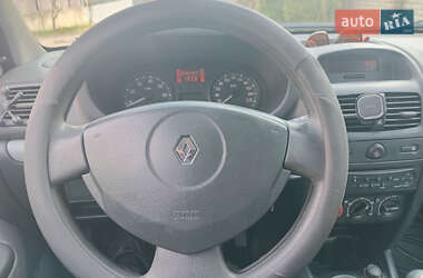 Хэтчбек Renault Clio 2008 в 