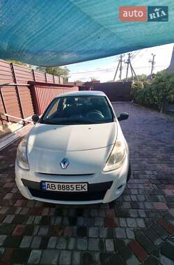 Хэтчбек Renault Clio 2012 в 