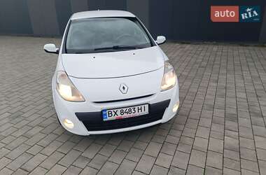 Хэтчбек Renault Clio 2012 в 