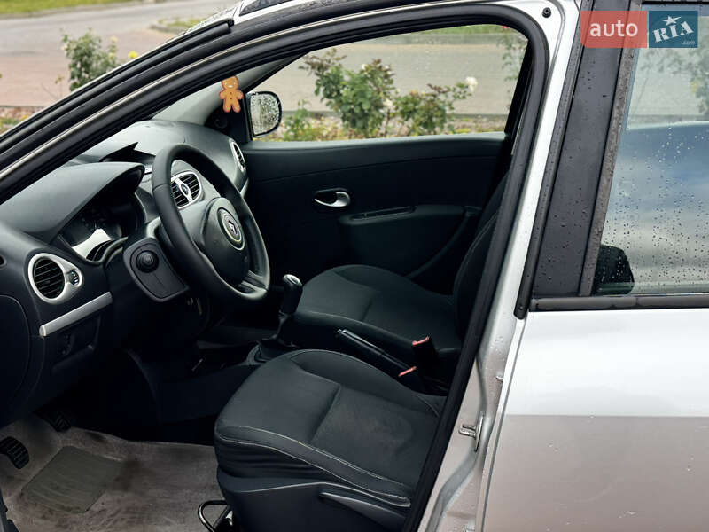 Універсал Renault Clio 2009 в Полтаві