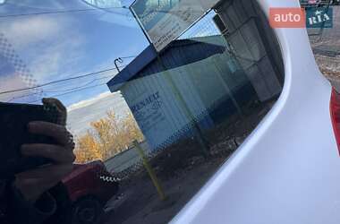 Універсал Renault Clio 2011 в 