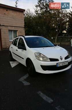 Хэтчбек Renault Clio 2009 в 