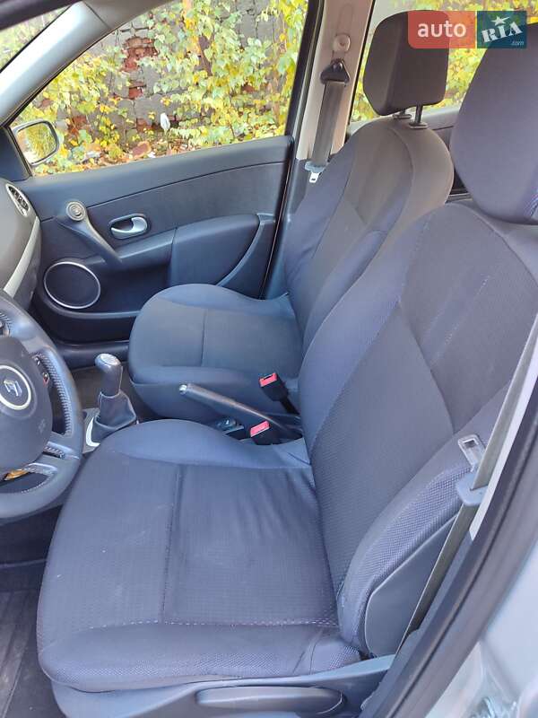 Универсал Renault Clio 2007 в Славянске
