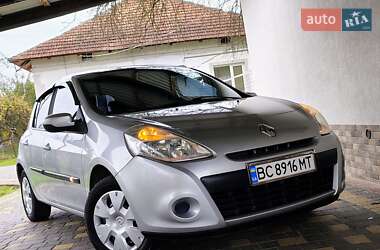 Хетчбек Renault Clio 2010 в 