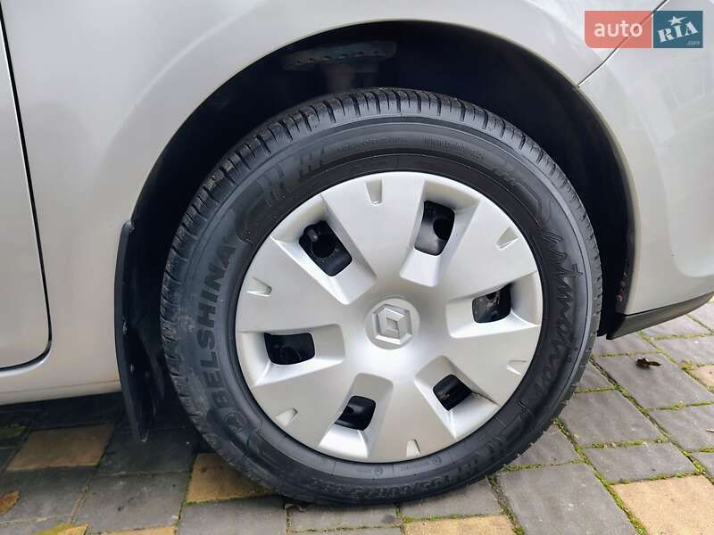 Хэтчбек Renault Clio 2010 в Бориславе
