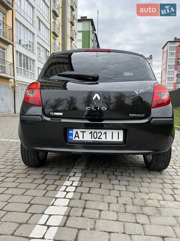 Хэтчбек Renault Clio 2007 в Ивано-Франковске фото 18 Хэтчбек Renault Clio 2007 в Ивано-Франковске