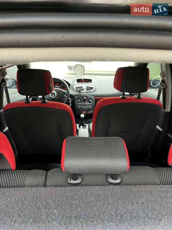Хэтчбек Renault Clio 2007 в Ивано-Франковске фото 27 Хэтчбек Renault Clio 2007 в Ивано-Франковске