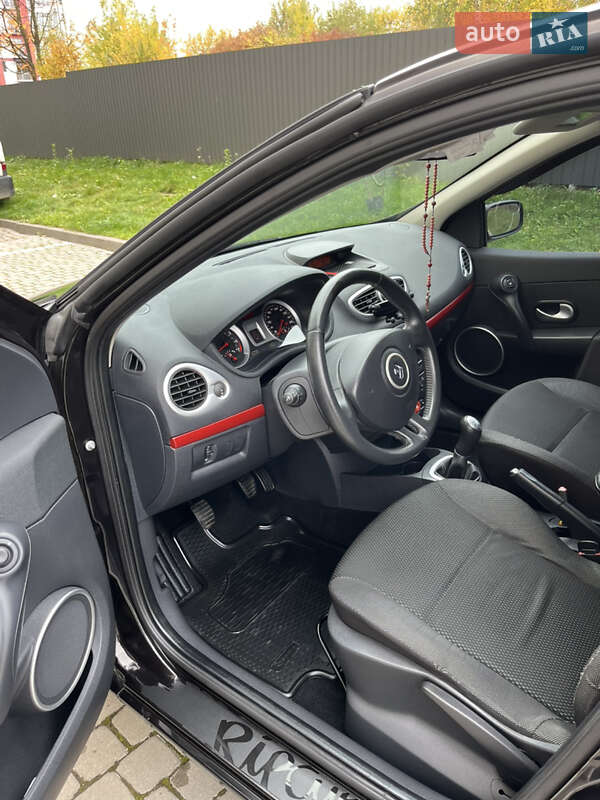 Хэтчбек Renault Clio 2007 в Ивано-Франковске фото 30 Хэтчбек Renault Clio 2007 в Ивано-Франковске