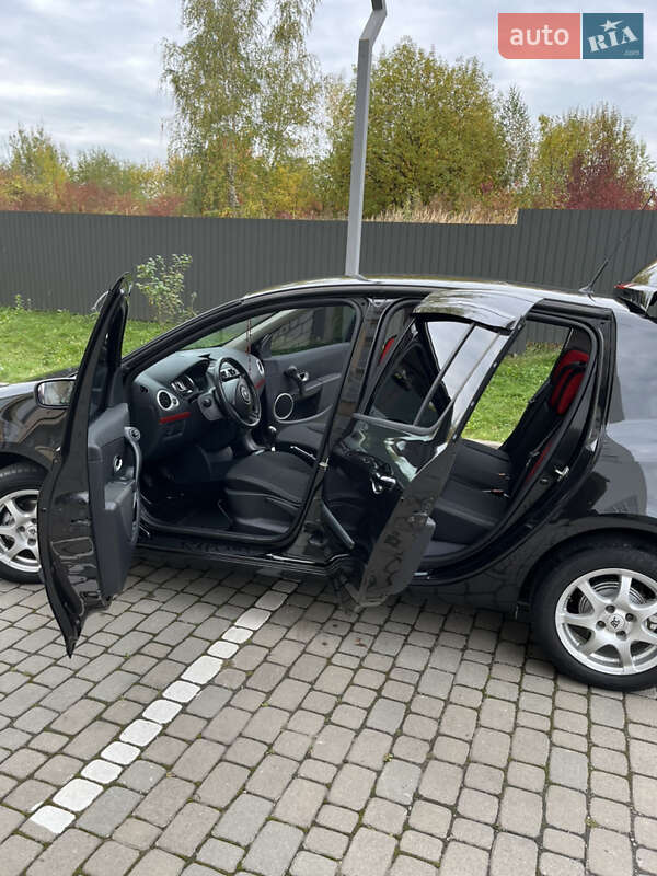 Хэтчбек Renault Clio 2007 в Ивано-Франковске фото 40 Хэтчбек Renault Clio 2007 в Ивано-Франковске