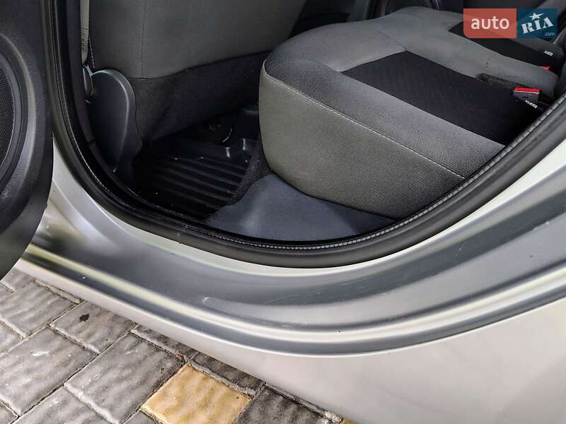 Хэтчбек Renault Clio 2010 в Бориславе